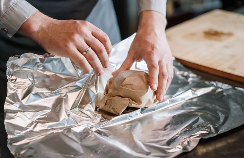 How to reuse aluminum foil